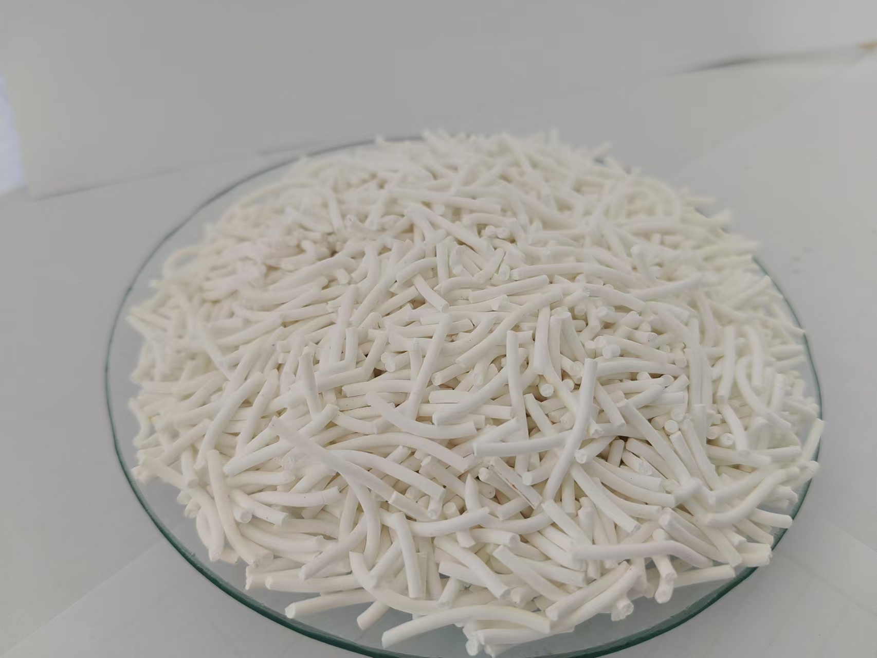 MCM-41 catalyst in hydrocracking processes